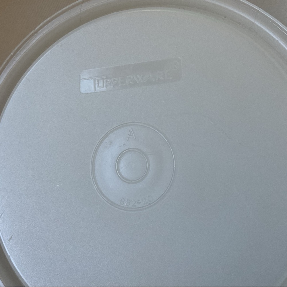 Tupperware Hamburger Patty Press & Keeper, Set of 5 - Picture 5 of 9